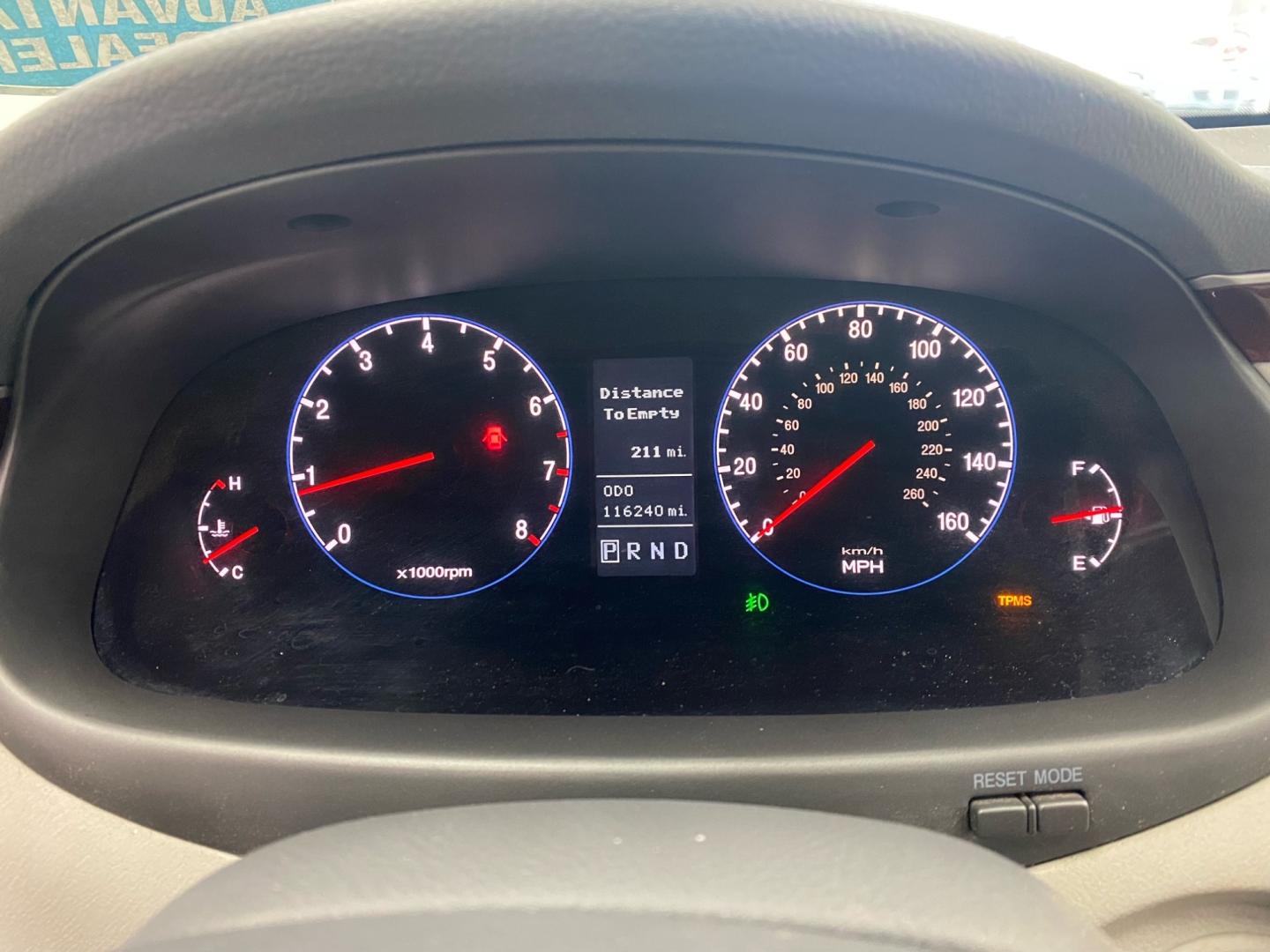 2007 SILVER /Tan Hyundai Azera AWD (KMHFC46F27A) with an 2.4L L4 DOHC 16V engine, 4-Speed Automatic Overdrive transmission, located at 533 S West End Blvd., Quakertown, PA, 18951, (877) 257-4995, 40.343994, -75.303604 - INCLUDED IN THE SALE PRICE OF EVERY VEHICLE: 48 Hour Money Back Guarantee 6 Month - 6,000 Mile Warranty Brand New PA State Inspection & Emission $10 Oil Changes for the Life of the Loan Complete CARFAX - Photo#8